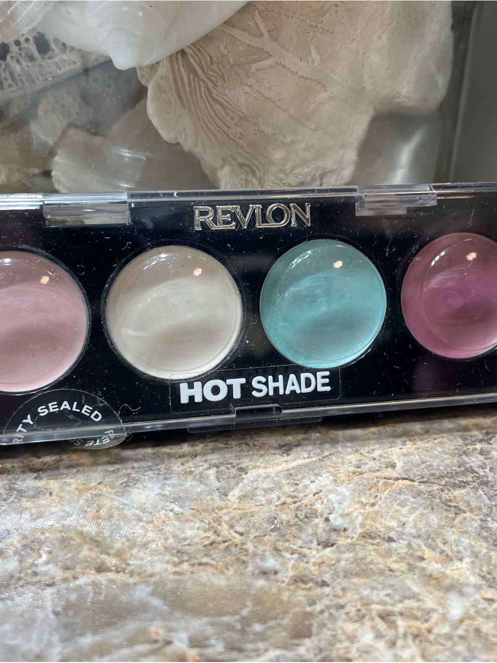 Revlon Hot Shade Eyeshadow Palette - Pink, White, Aqua, Mauve